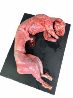 CONEJO ENTERO CON CABEZA DE 1kg~1,1kg aprox.